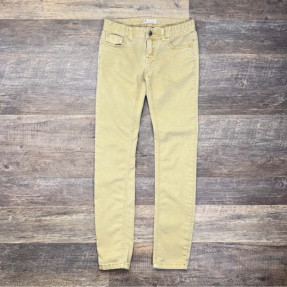 Free People light green skinny jeans size 26 B167